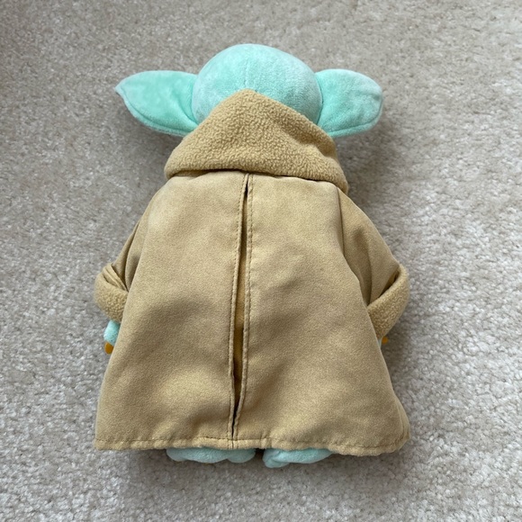 Grogu Plush - Baby Yoda - Mandalorian - Disney - Star Wars - Picture 3 of 4